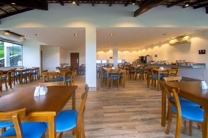 Latitud Hoteles |  | GAMMEL DANSK