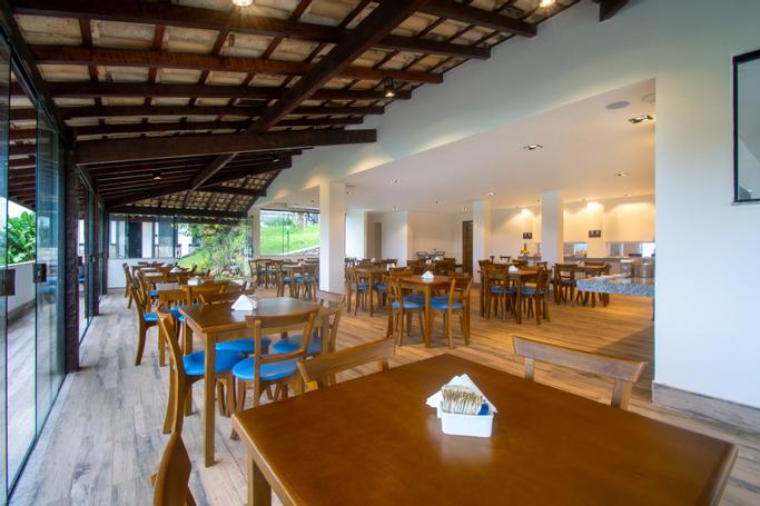 Latitud Hoteles |  | GAMMEL DANSK