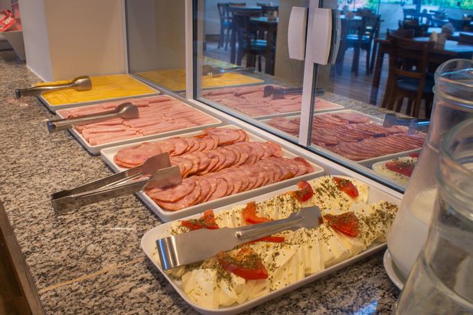 Latitud Hoteles |  | GAMMEL DANSK