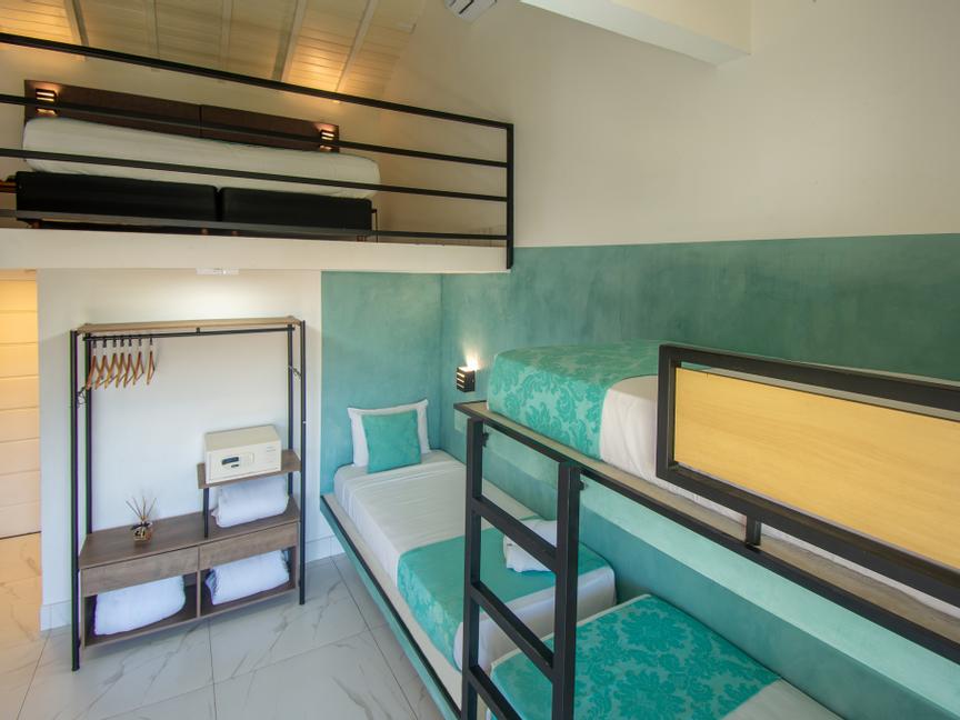 Latitud Hoteles | | 28