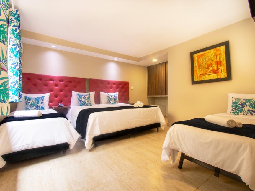 Latitud Hoteles |  | 18