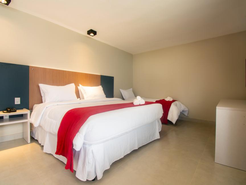 Latitud Hoteles | | 4